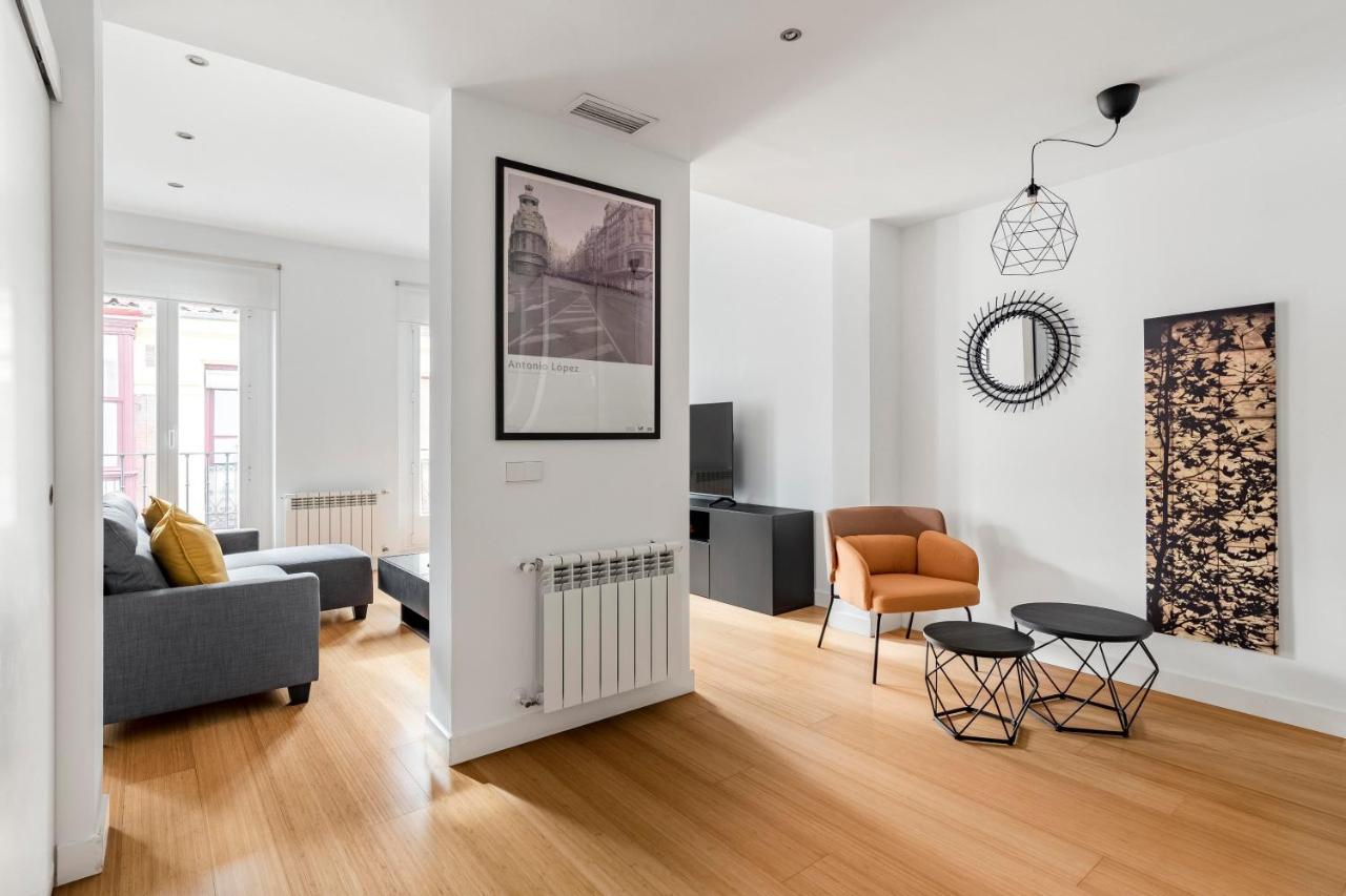 Charming Tirso De Molina III Appartement Madrid Buitenkant foto