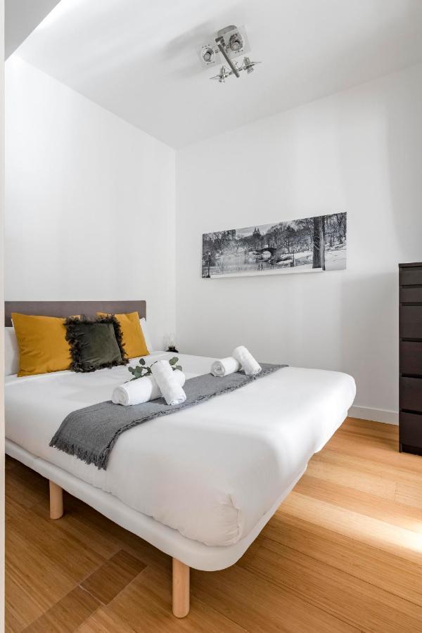 Charming Tirso De Molina III Appartement Madrid Buitenkant foto