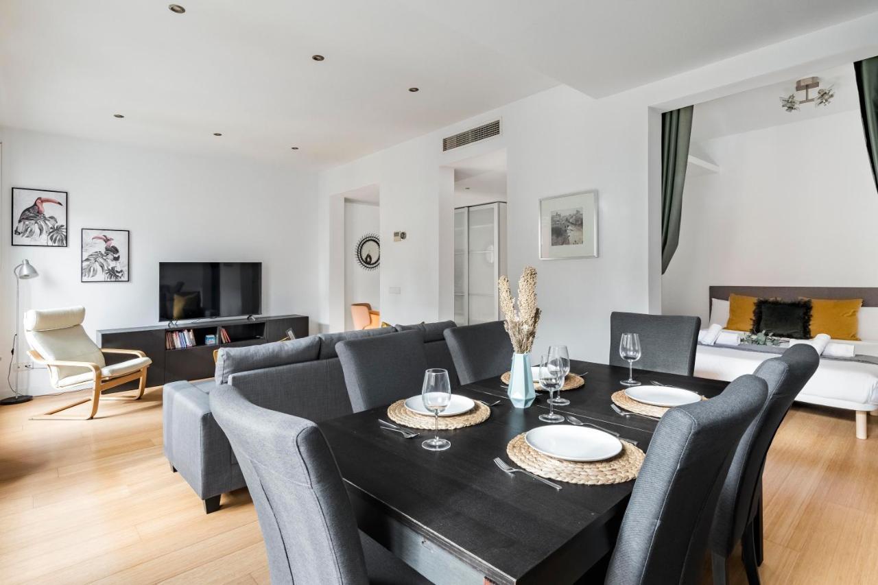 Charming Tirso De Molina III Appartement Madrid Buitenkant foto