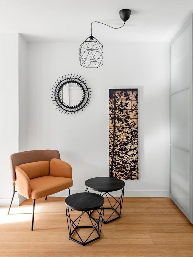 Charming Tirso De Molina III Appartement Madrid Buitenkant foto