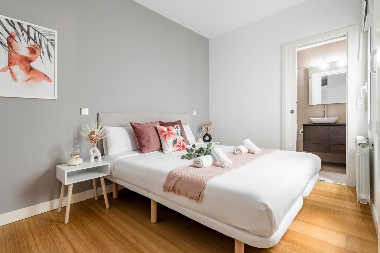 Charming Tirso De Molina III Appartement Madrid Buitenkant foto