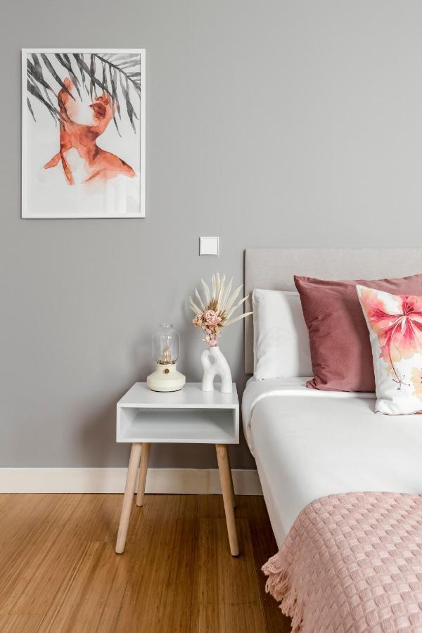 Charming Tirso De Molina III Appartement Madrid Buitenkant foto